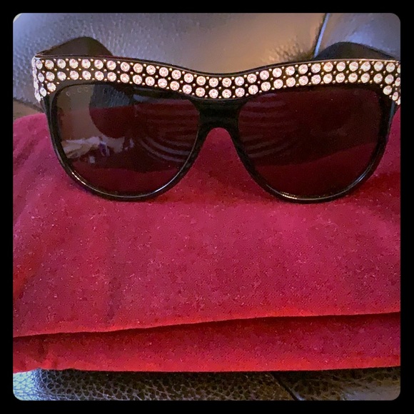 Gucci Accessories - Gucci Hollywood Sunglasses